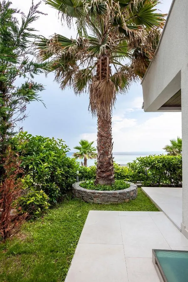 Seafront Luxury Villa Almyra, Chalkidiki Polychrono